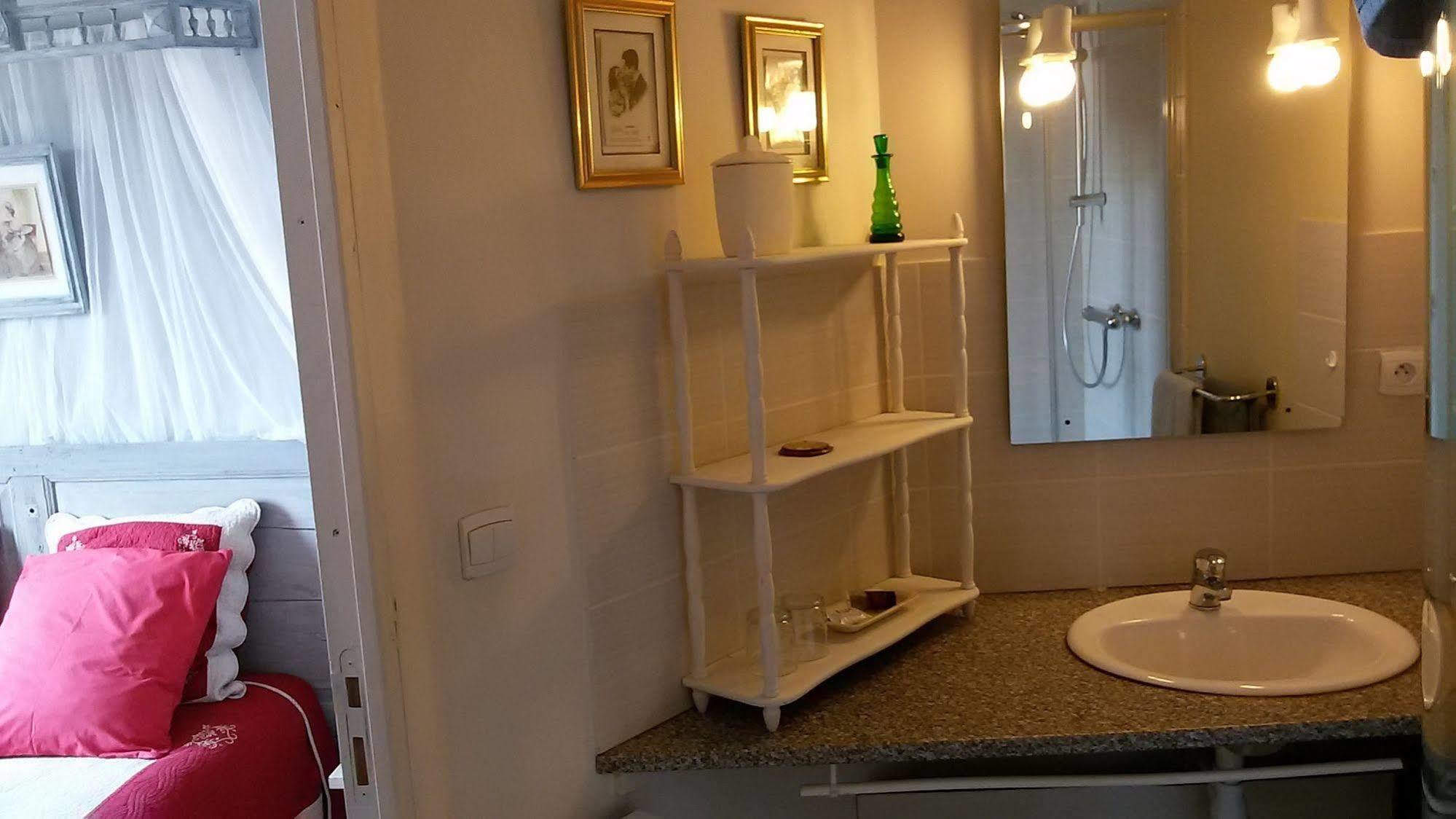 L'Ile Aux Mimosas Bed & Breakfast Tautavel Eksteriør bilde
